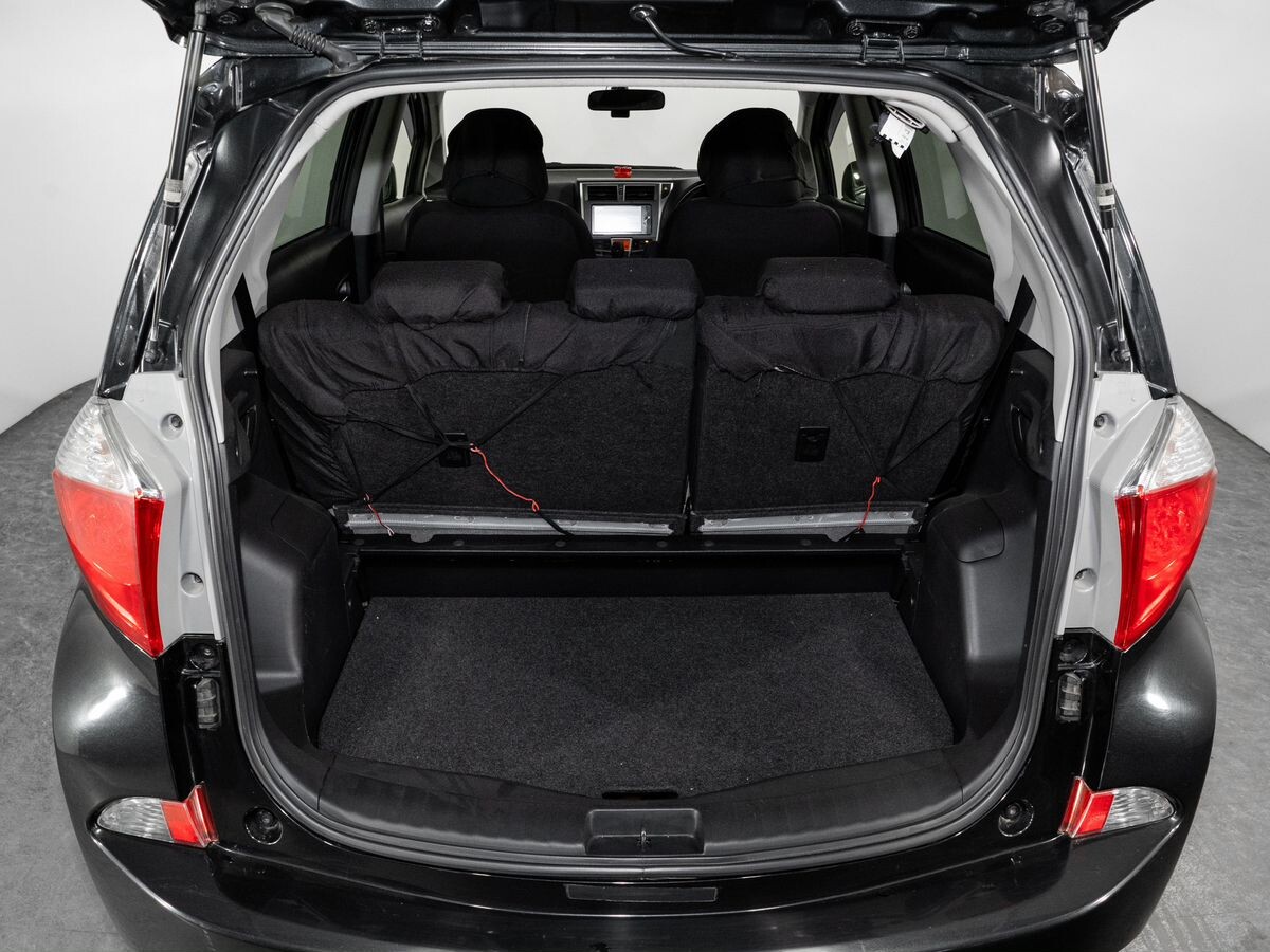 Toyota Ractis 2013 - фото автомобиля