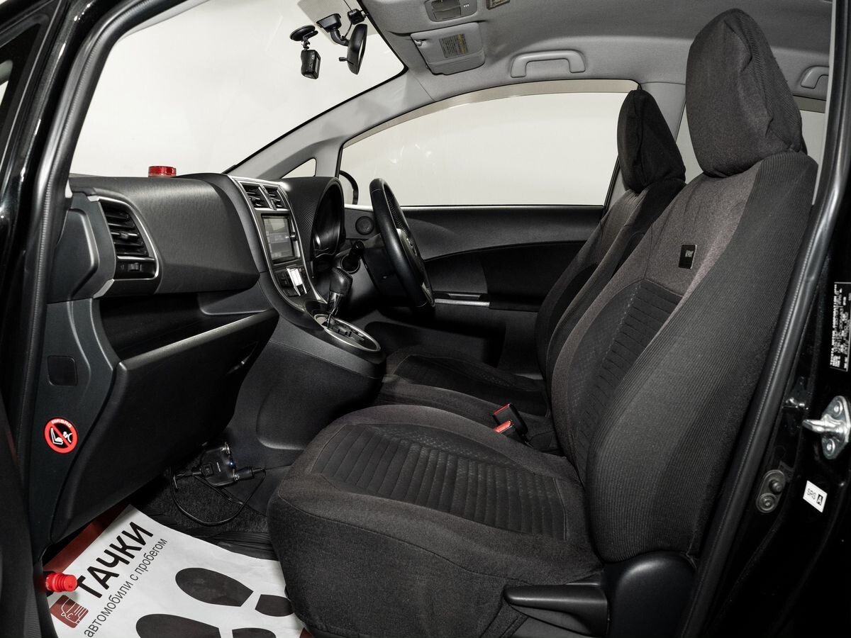Toyota Ractis 2013 - фото автомобиля