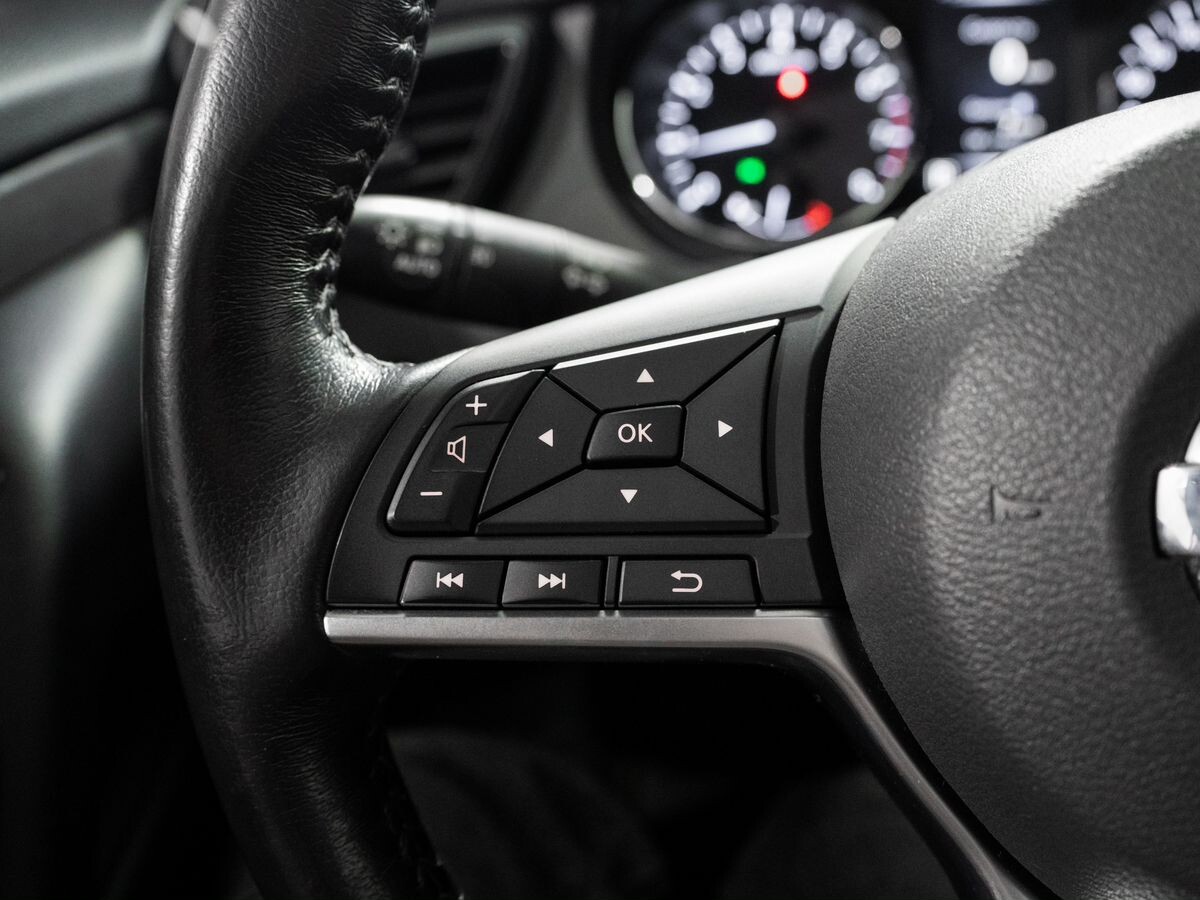 Nissan X-Trail 2018 - фото автомобиля