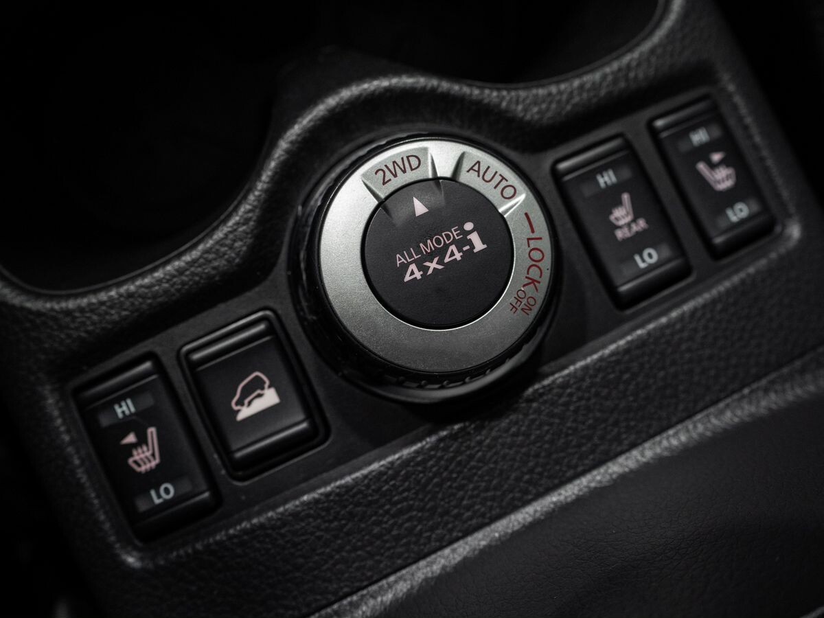 Nissan X-Trail 2018 - фото автомобиля