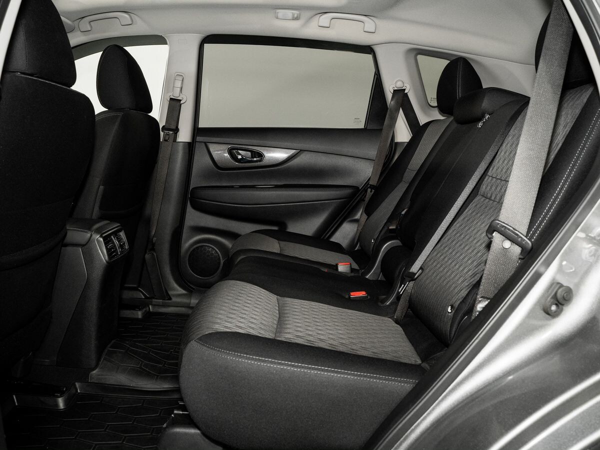 Nissan X-Trail 2018 - фото автомобиля
