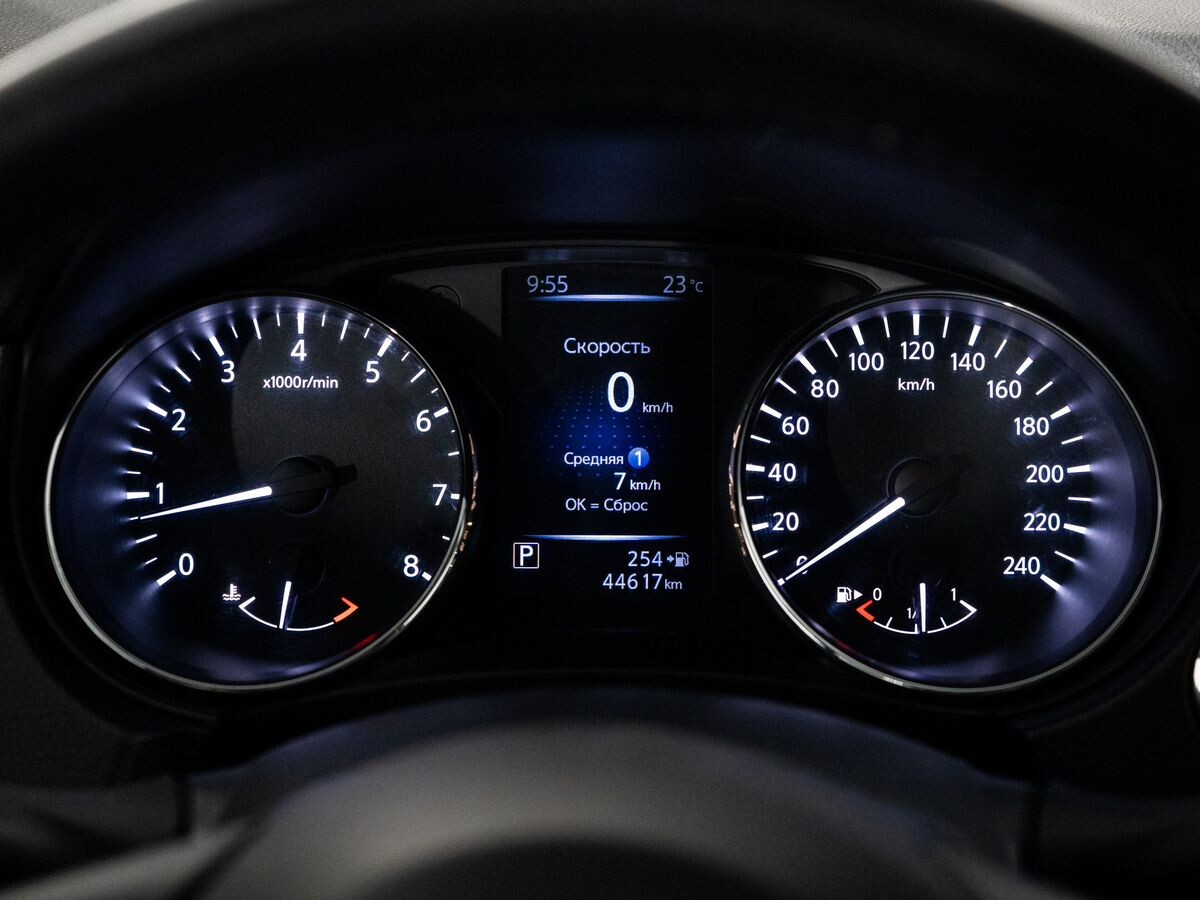 Nissan X-Trail 2018 - фото автомобиля