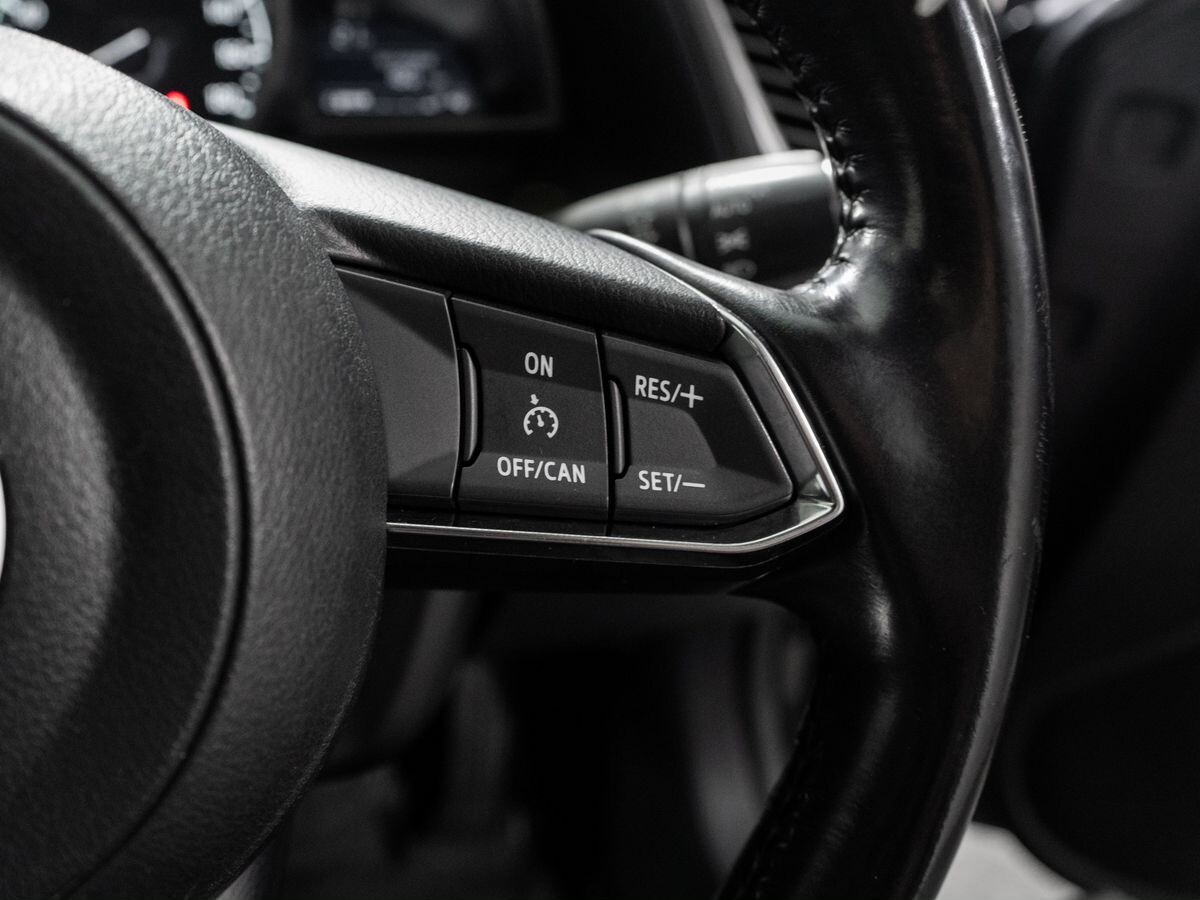 Mazda Axela 2018 - фото автомобиля