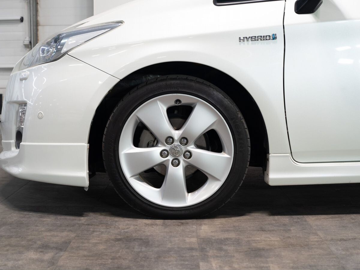 Toyota Prius 2009 - фото автомобиля