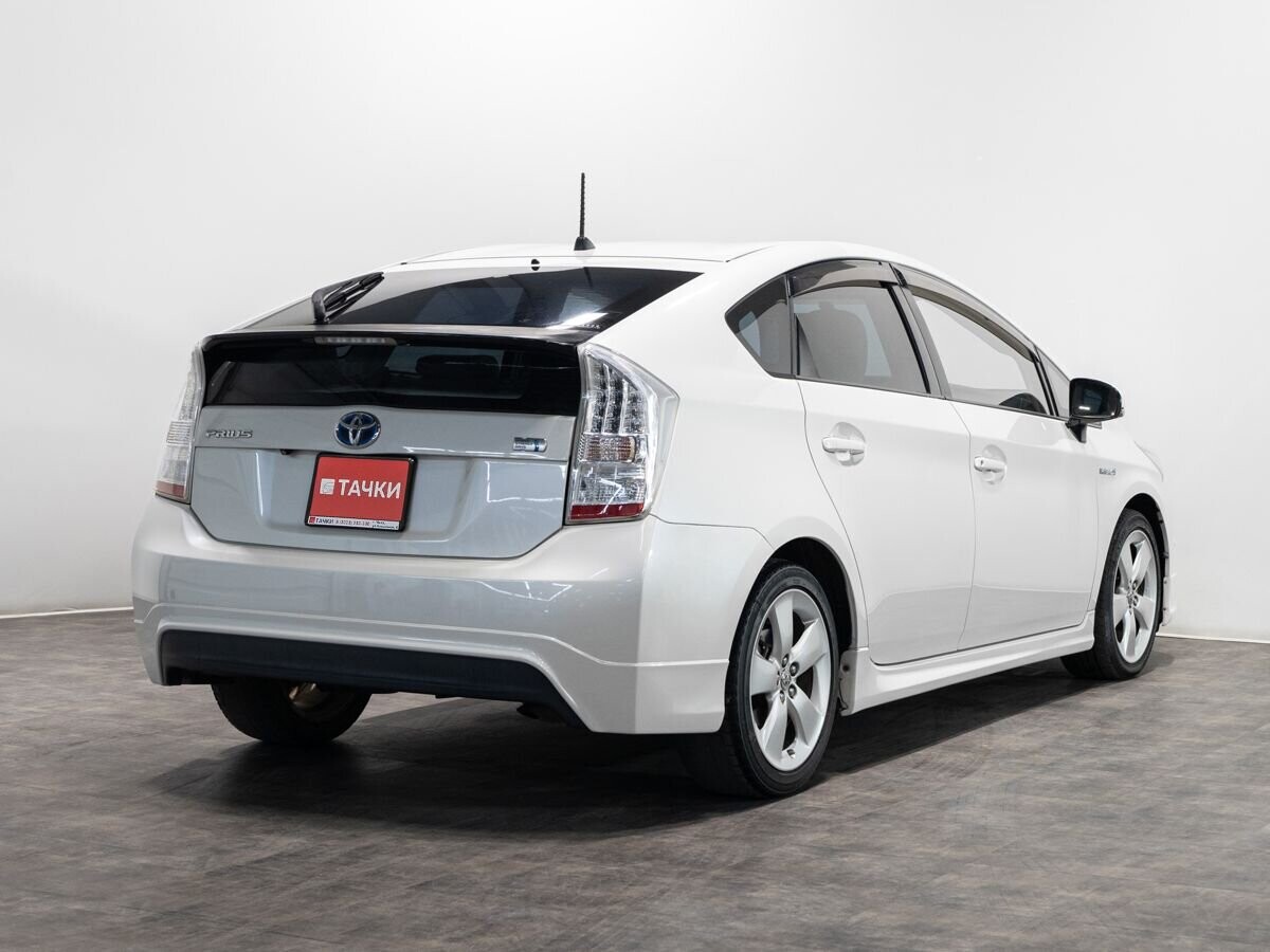 Toyota Prius 2009 - фото автомобиля
