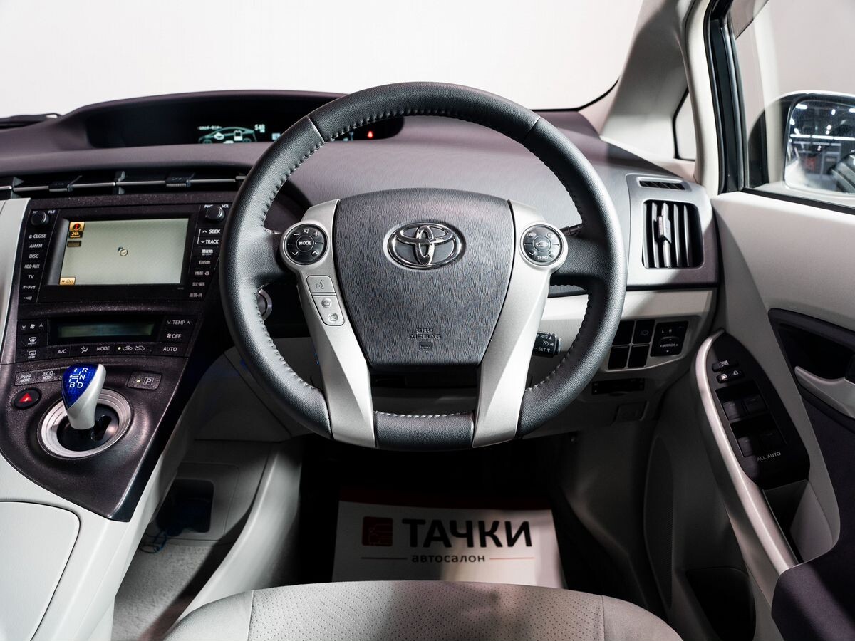 Toyota Prius 2009 - фото автомобиля