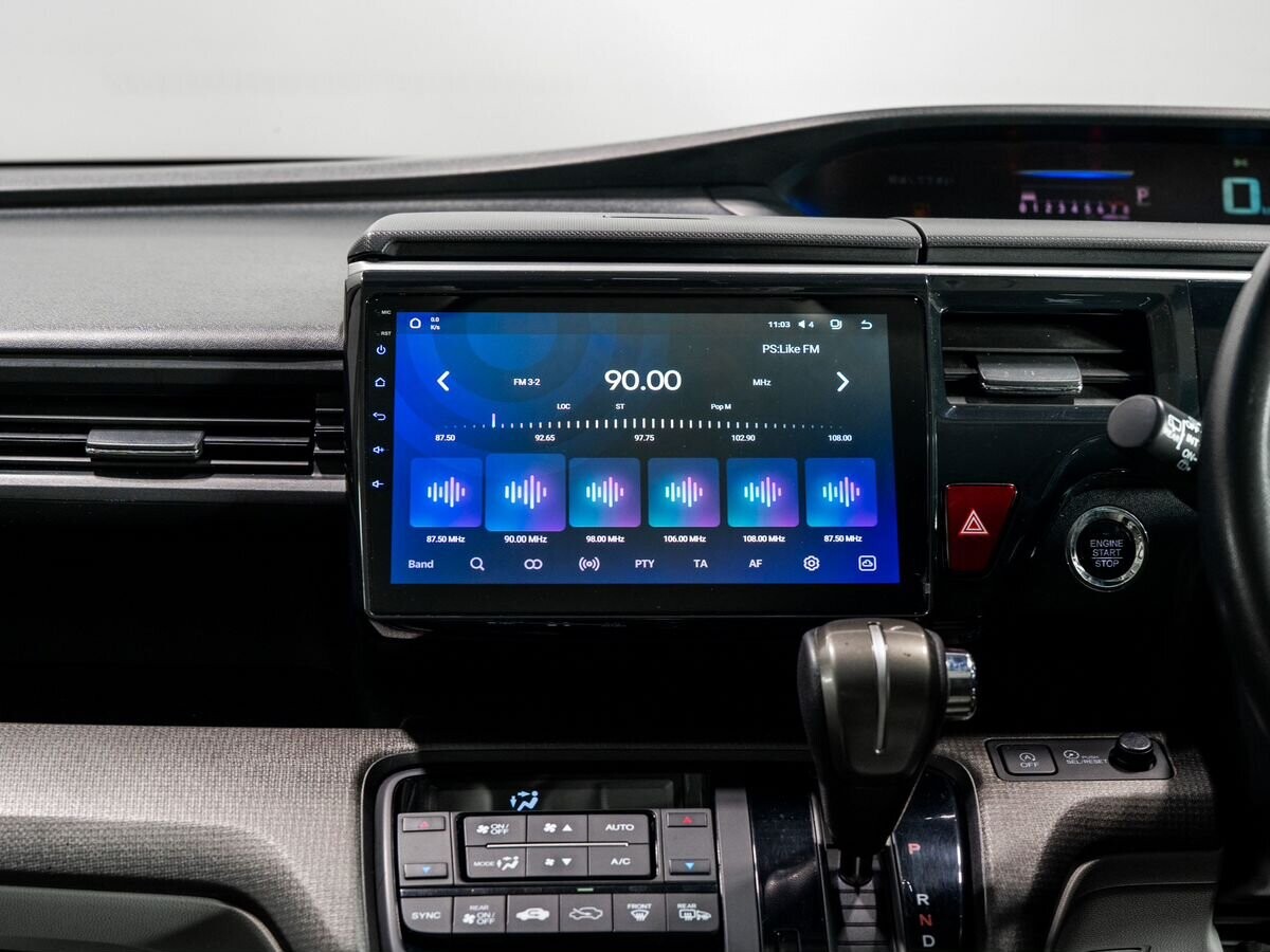 Honda Stepwgn 2017 - фото автомобиля