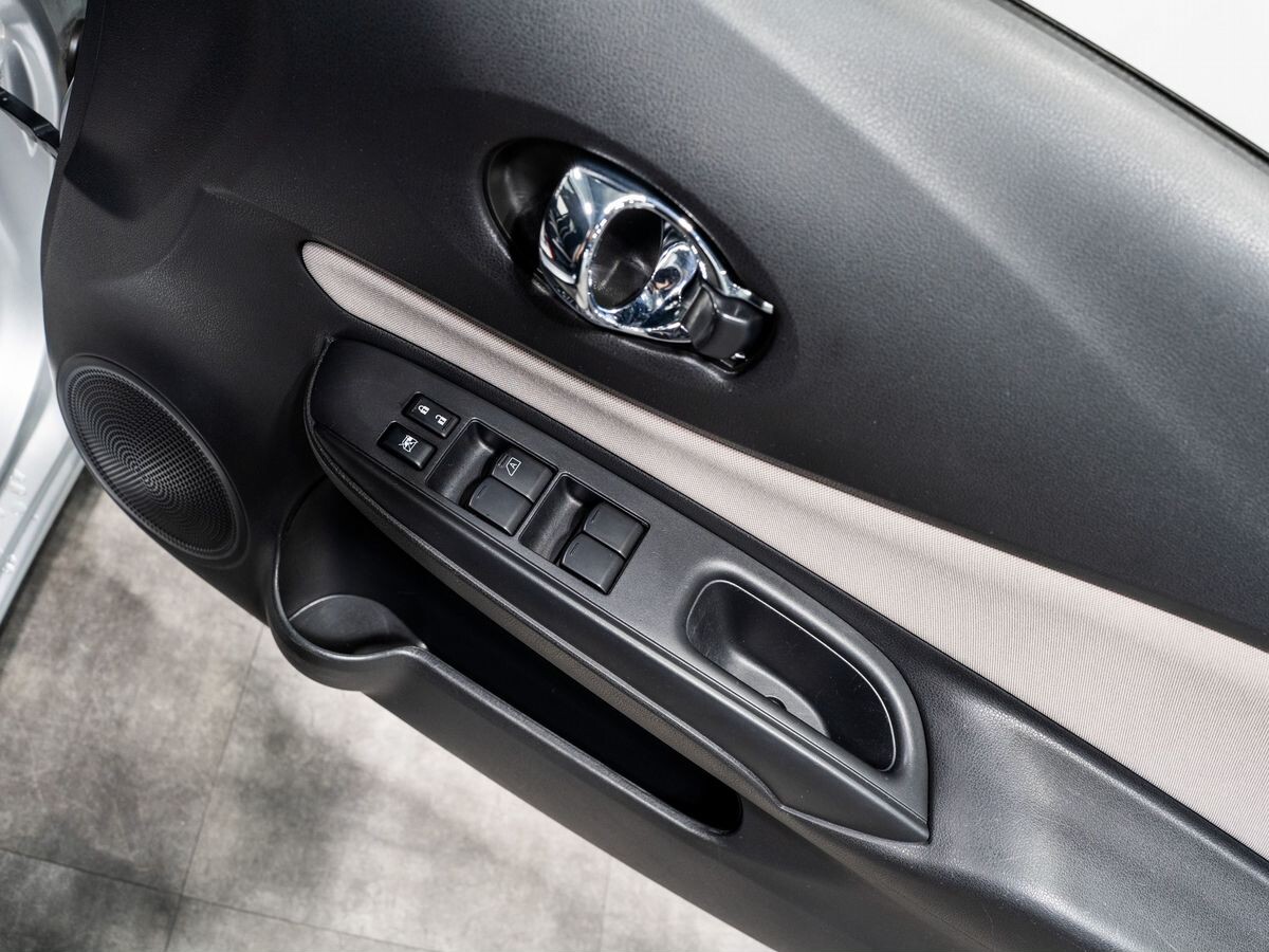 Nissan Note 2018 - фото автомобиля