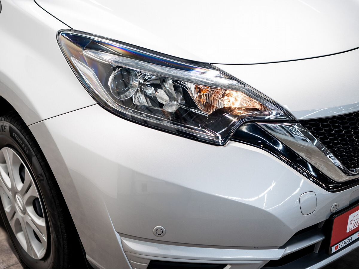Nissan Note 2018 - фото автомобиля