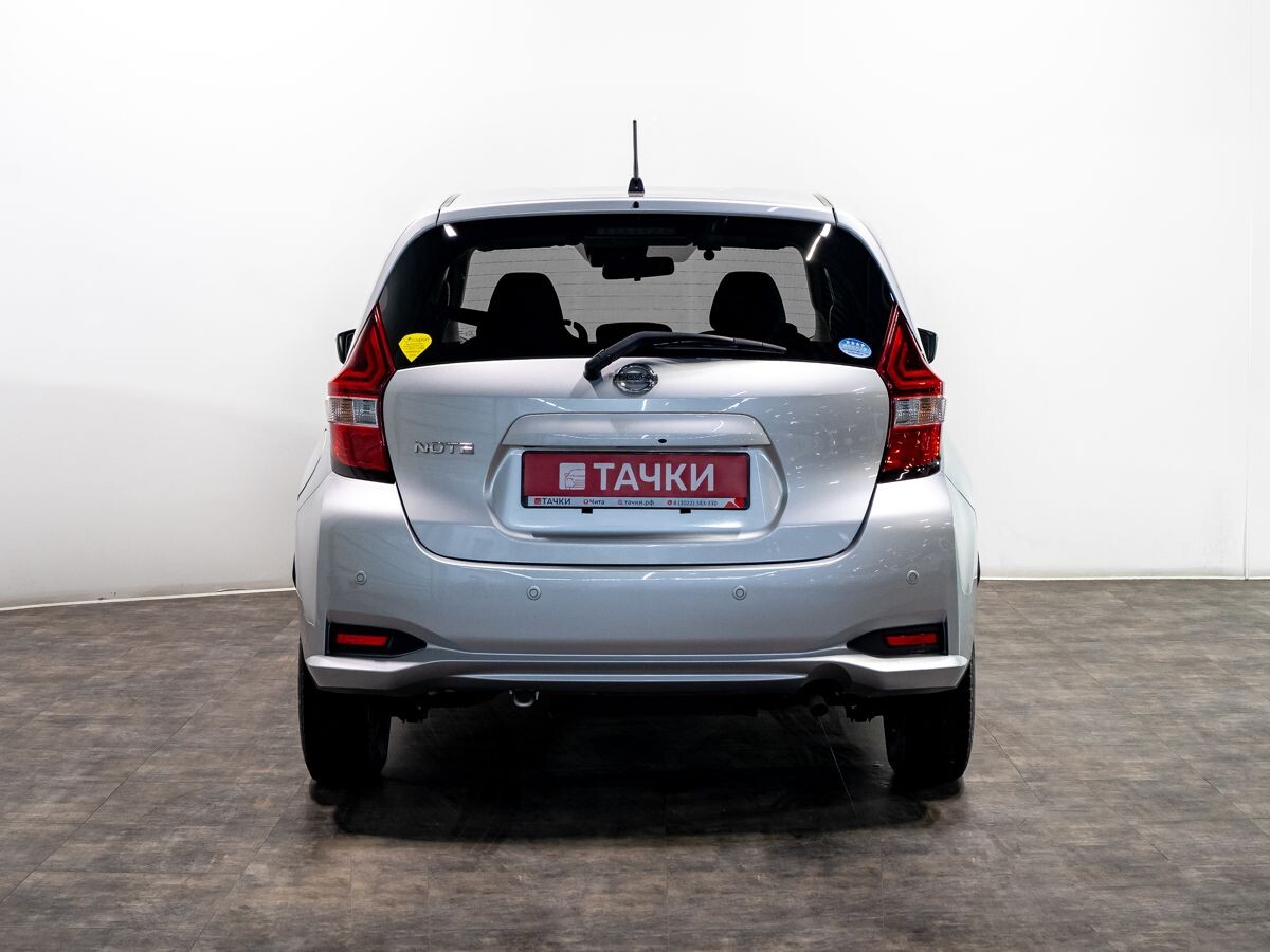 Nissan Note 2018 - фото автомобиля