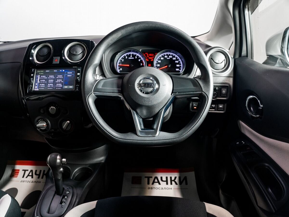 Nissan Note 2018 - фото автомобиля