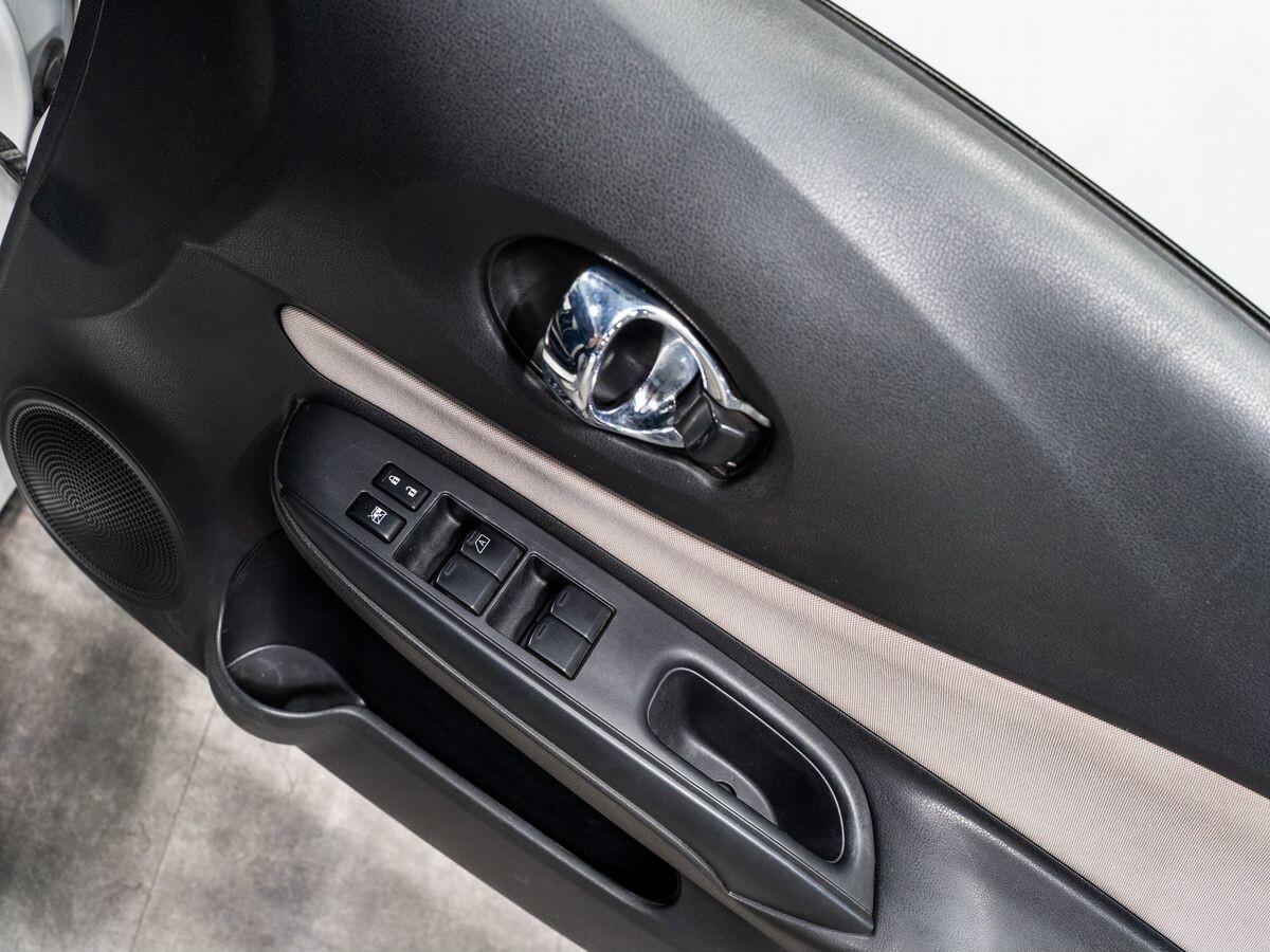 Nissan Note 2017 - фото автомобиля