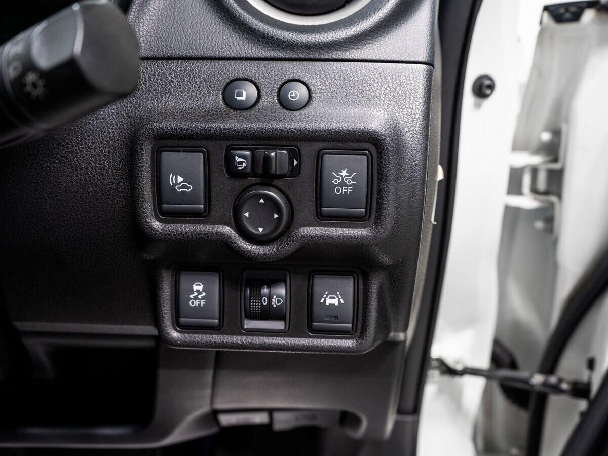 Nissan Note 2017 - фото автомобиля