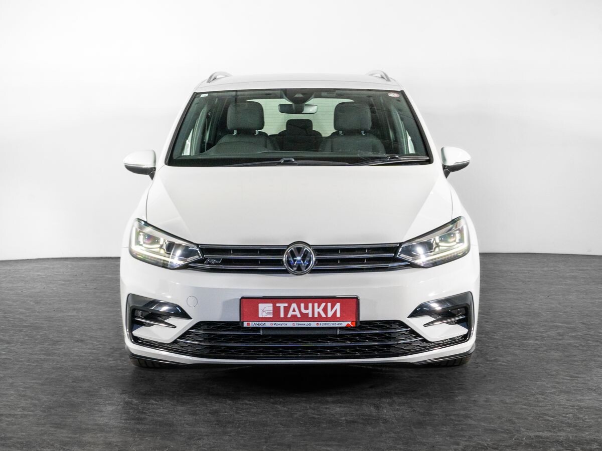 Volkswagen Touran 2016 - фото автомобиля