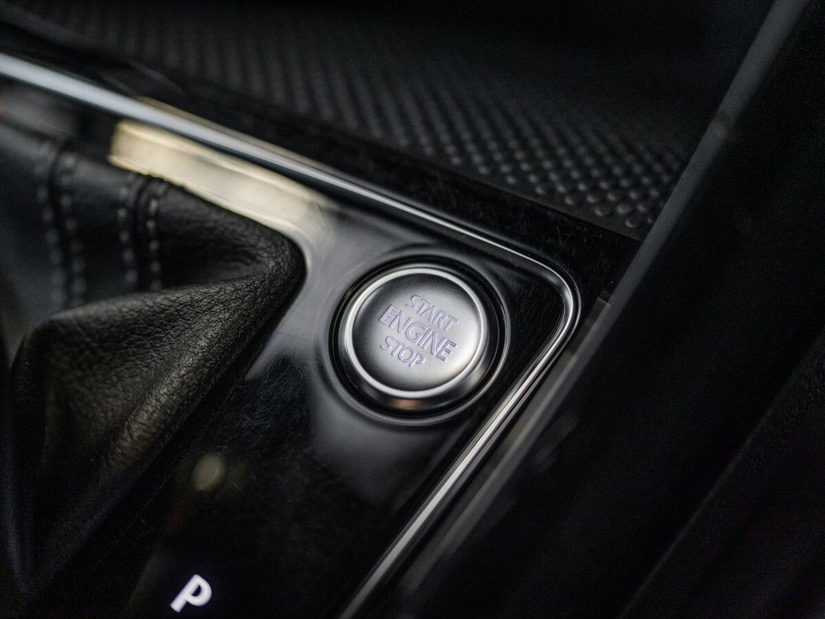 Volkswagen Touran 2016 - фото автомобиля