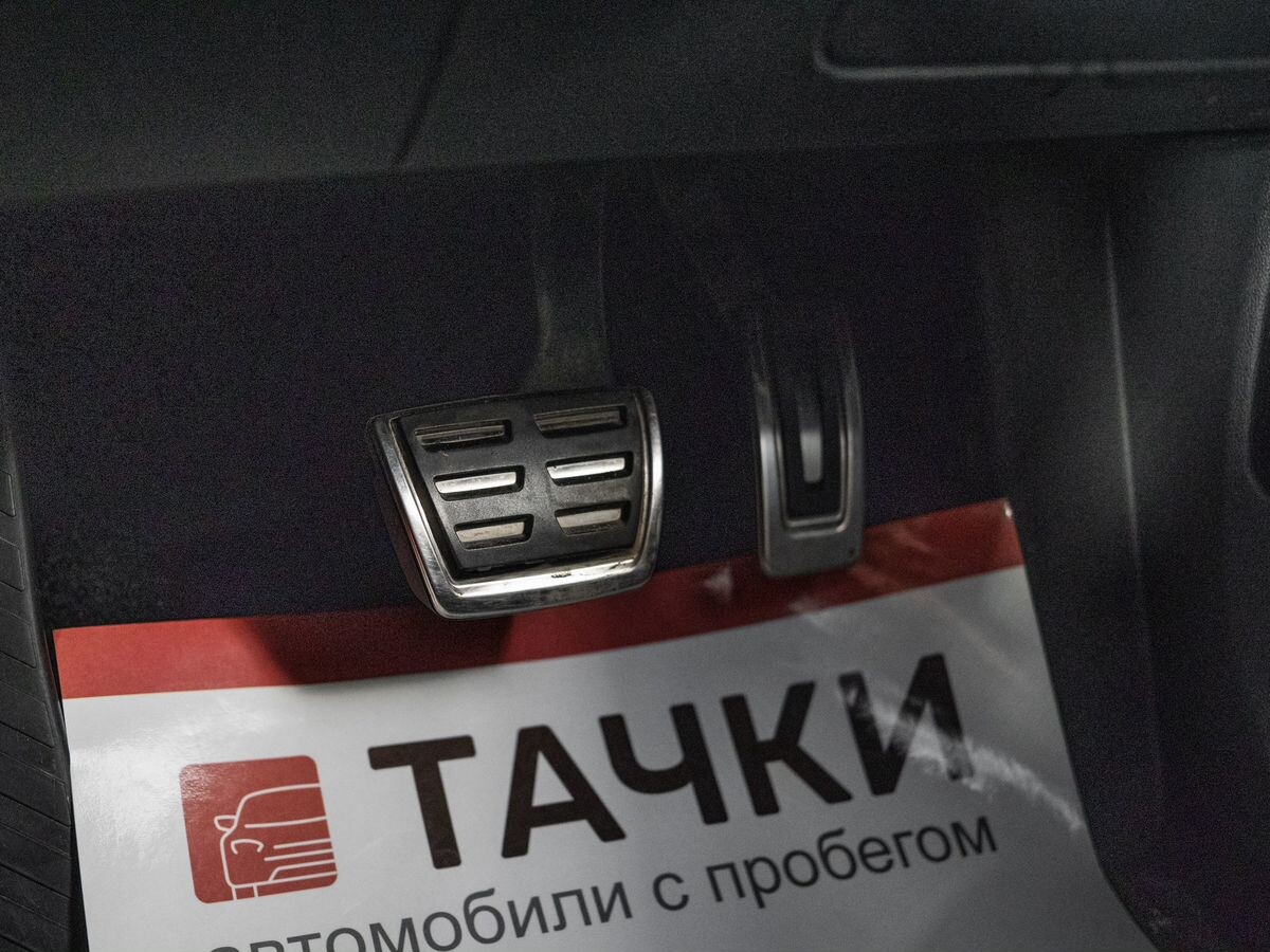 Volkswagen Touran 2016 - фото автомобиля