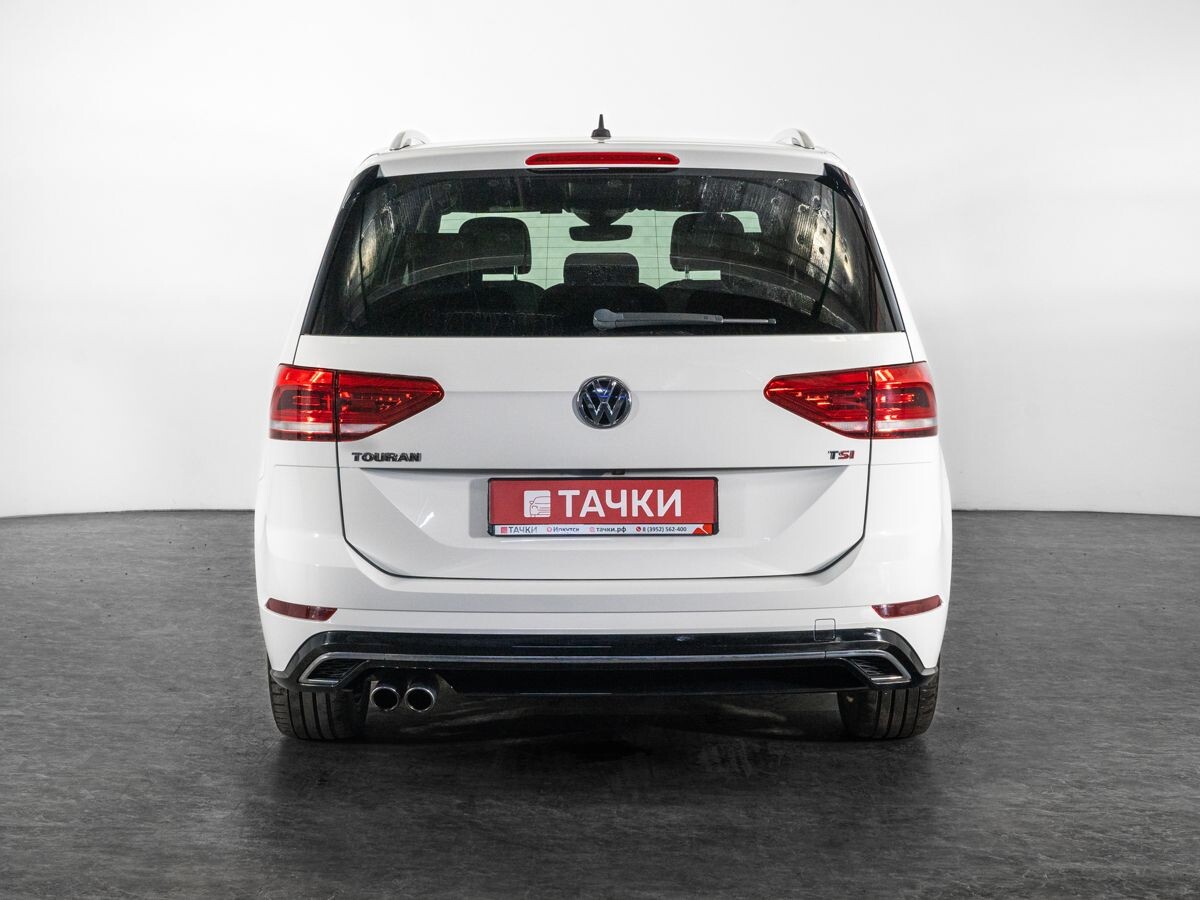 Volkswagen Touran 2016 - фото автомобиля