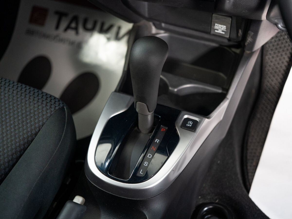 Honda Fit 2018 - фото автомобиля