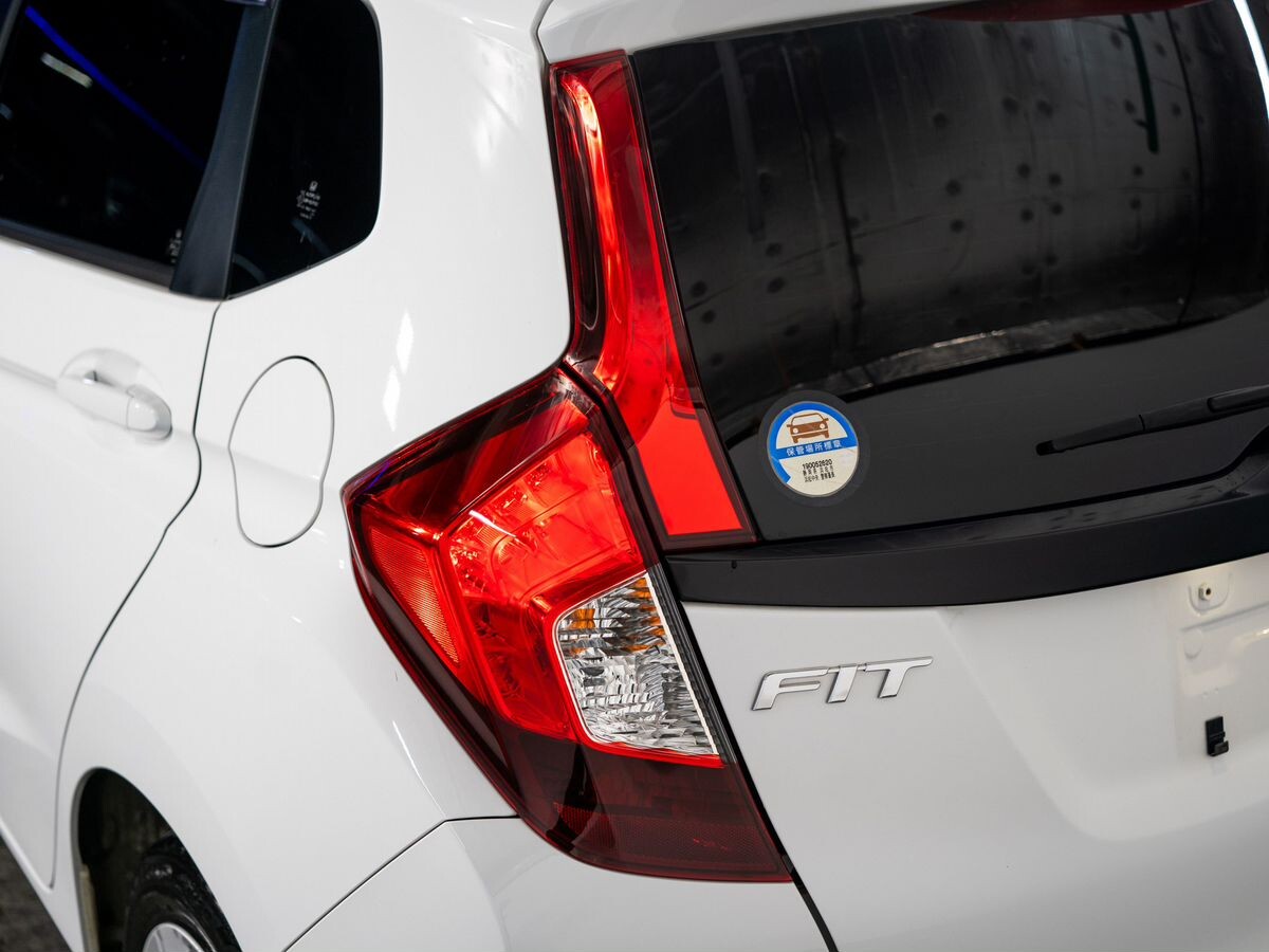 Honda Fit 2018 - фото автомобиля