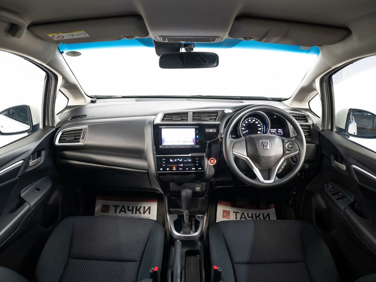 Honda Fit 2018 - фото автомобиля