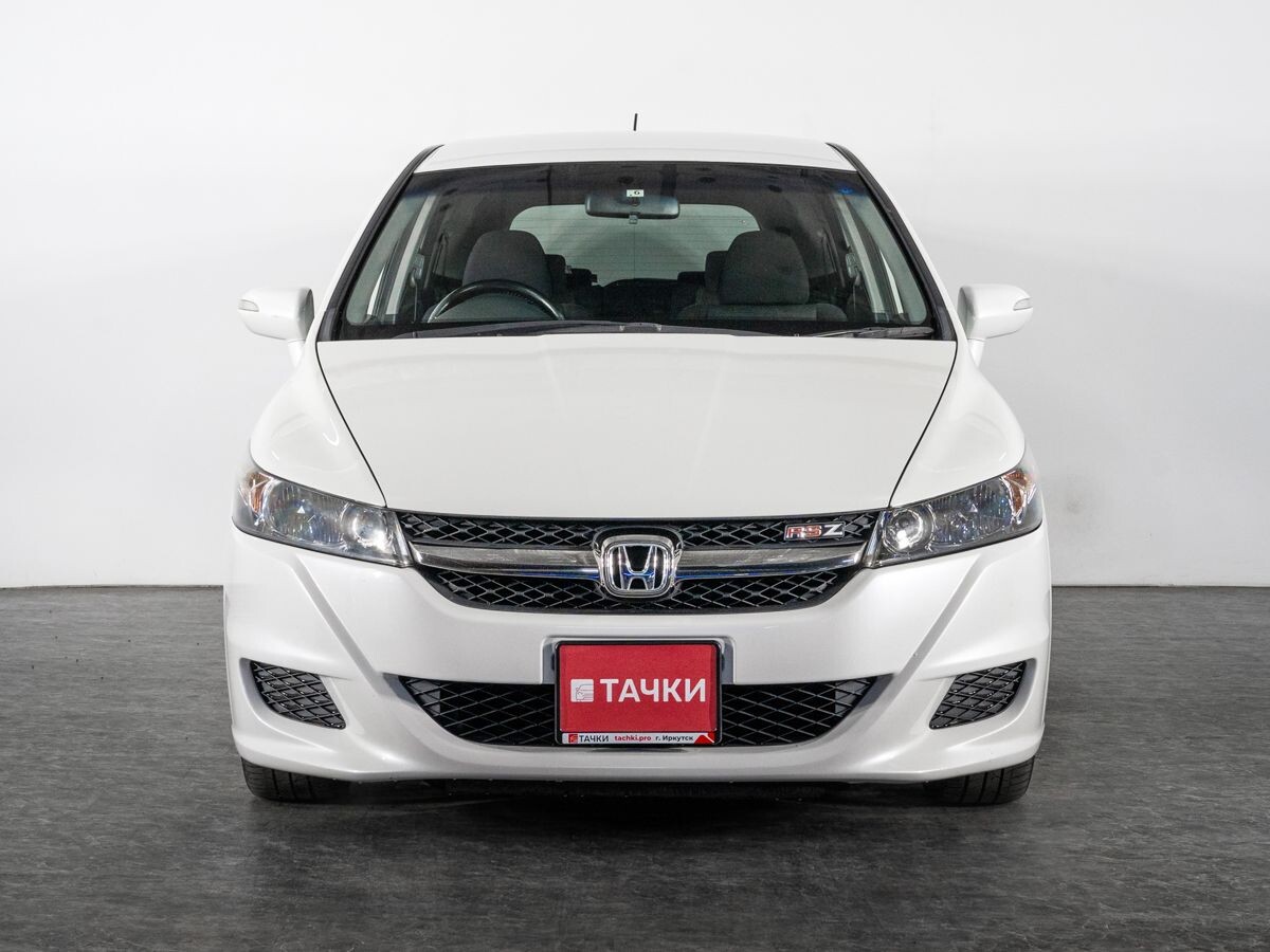 Honda Stream 2013 - фото автомобиля