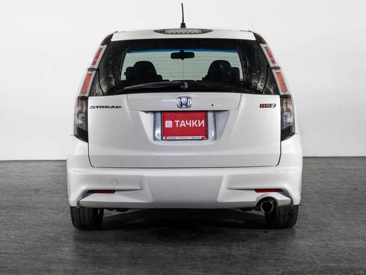 Honda Stream 2013 - фото автомобиля