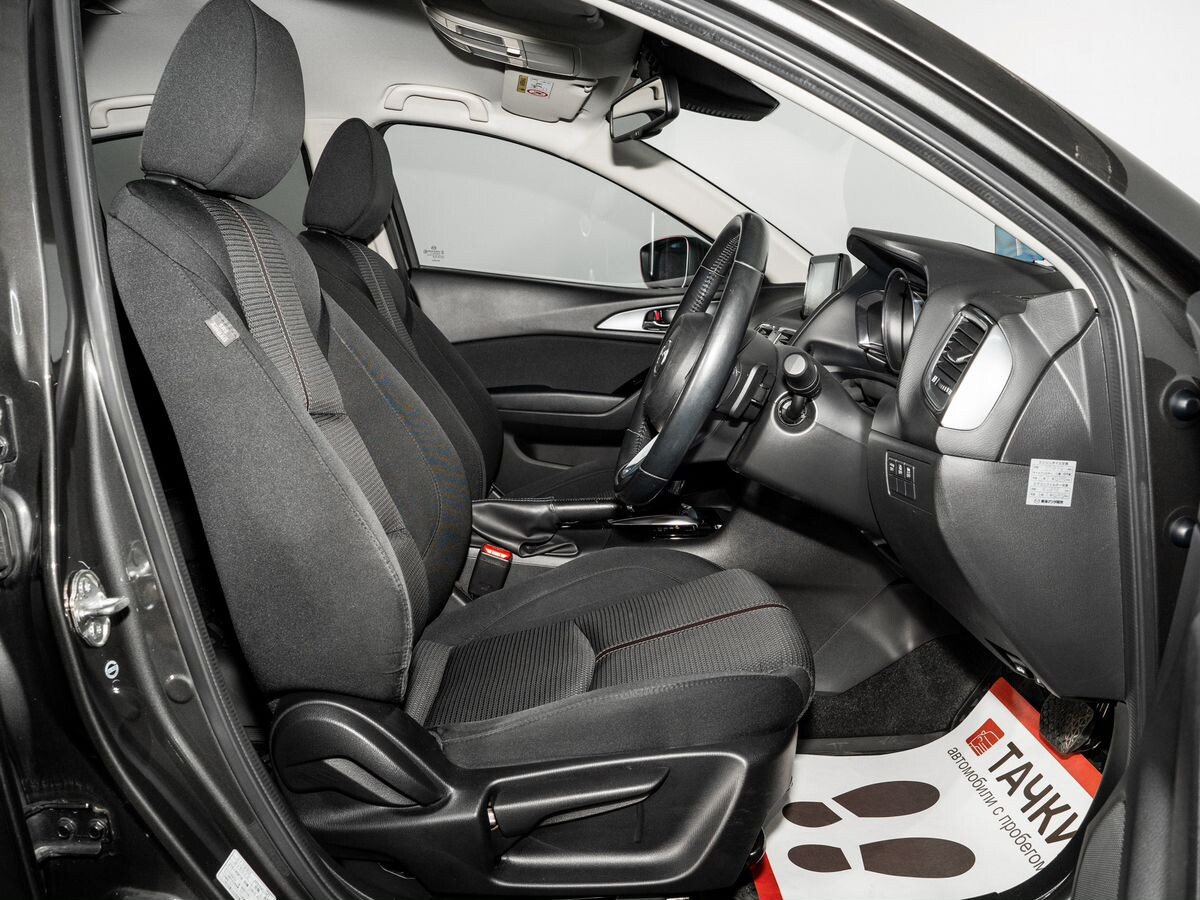 Mazda Axela 2017 - фото автомобиля