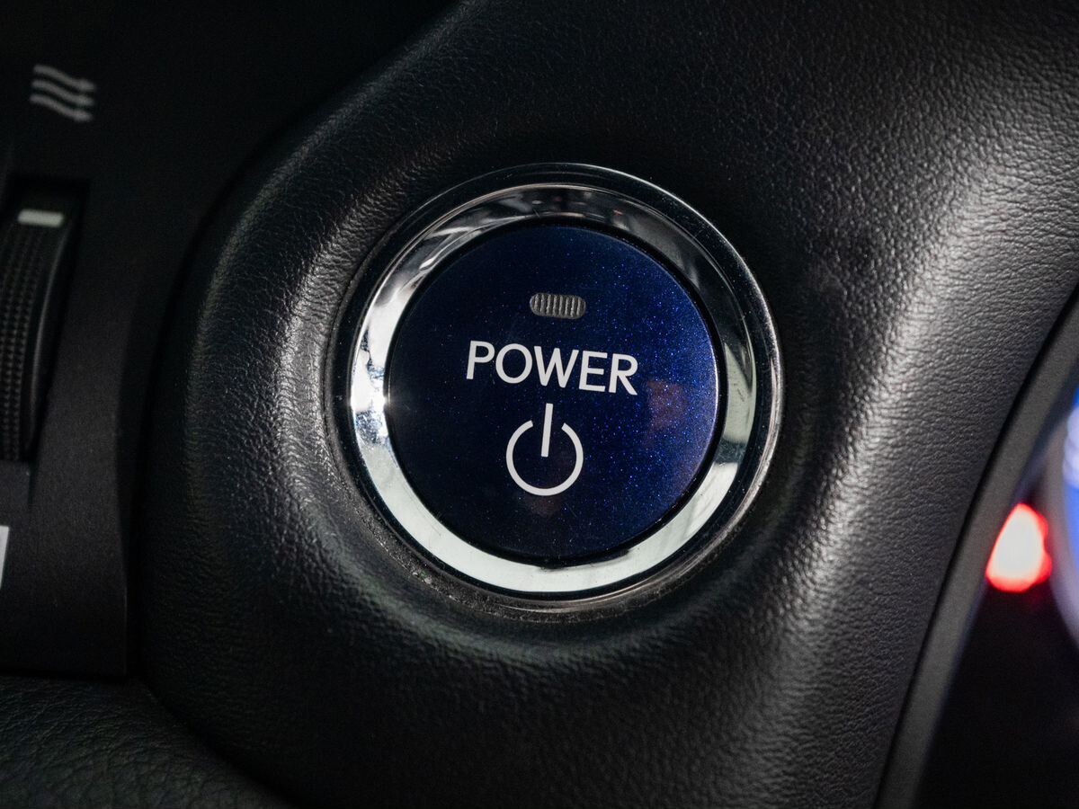 Lexus CT200h 2012 - фото автомобиля