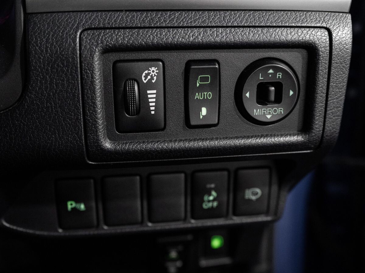 Lexus CT200h 2012 - фото автомобиля