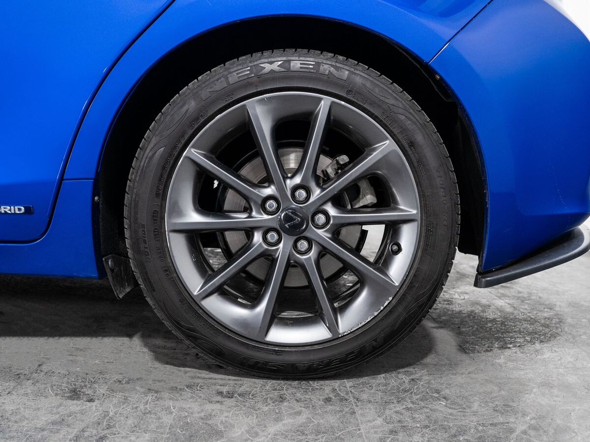 Lexus CT200h 2012 - фото автомобиля