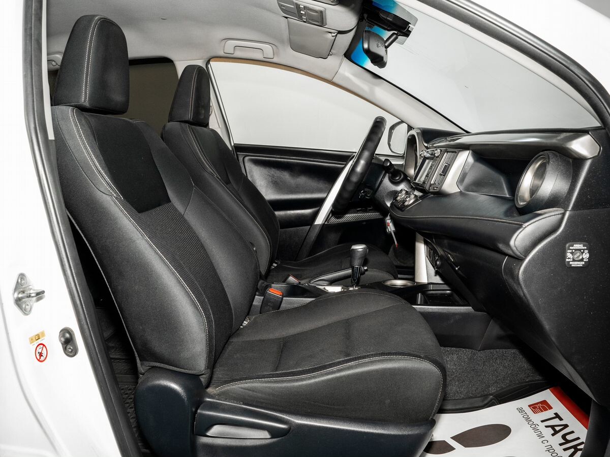 Toyota RAV4 2013 - фото автомобиля