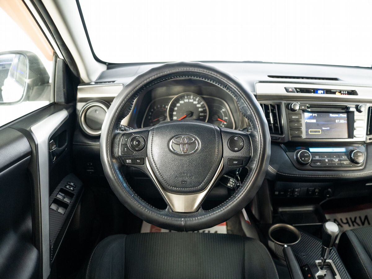 Toyota RAV4 2013 - фото автомобиля
