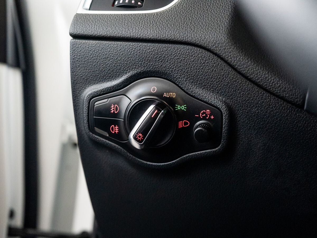 Audi Q5 2012 - фото автомобиля