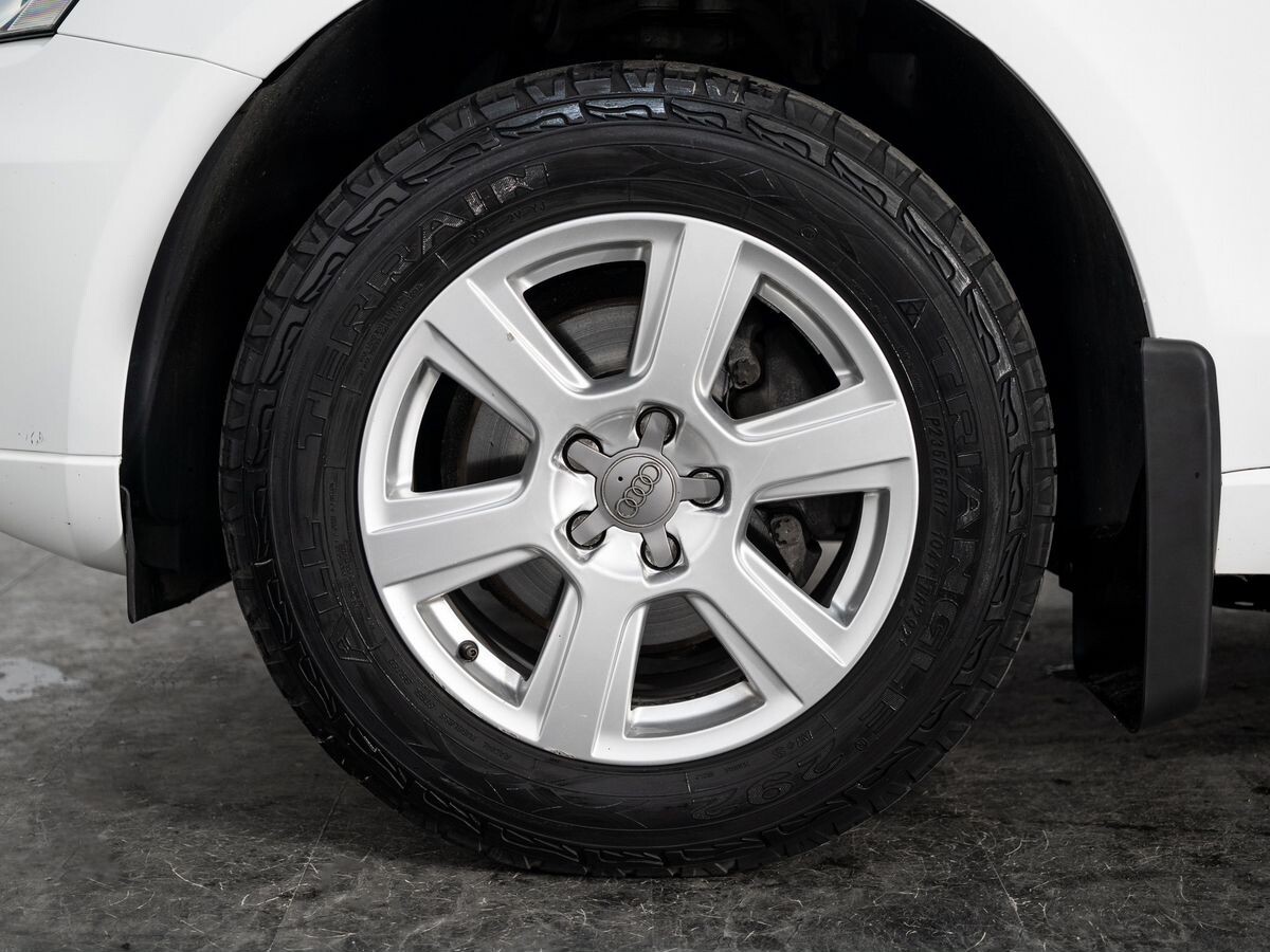 Audi Q5 2012 - фото автомобиля