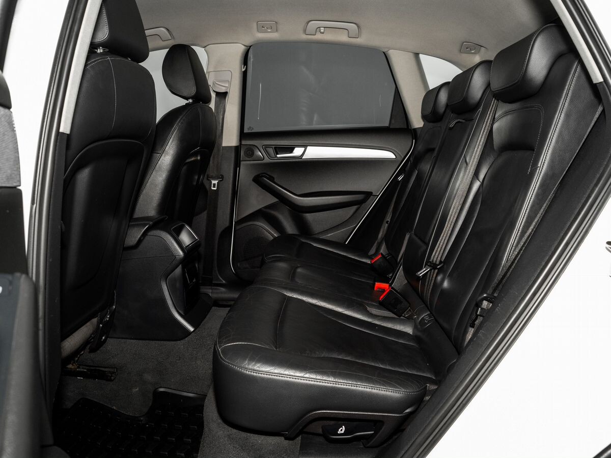 Audi Q5 2012 - фото автомобиля