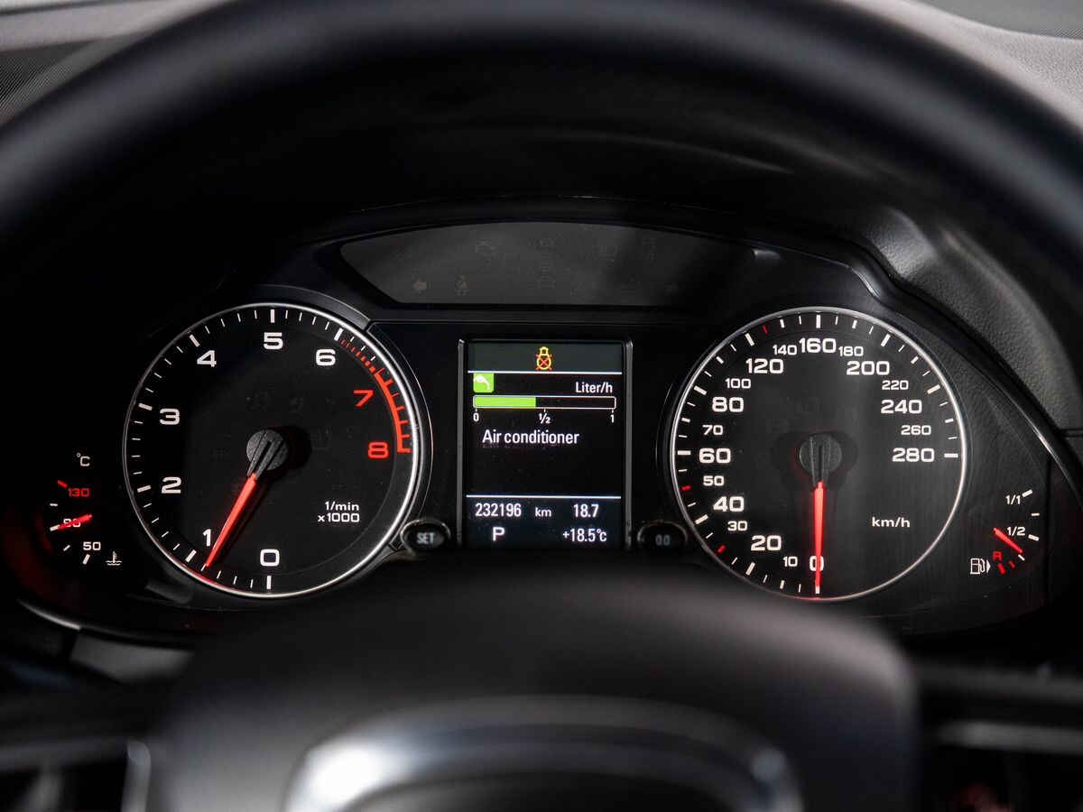 Audi Q5 2012 - фото автомобиля
