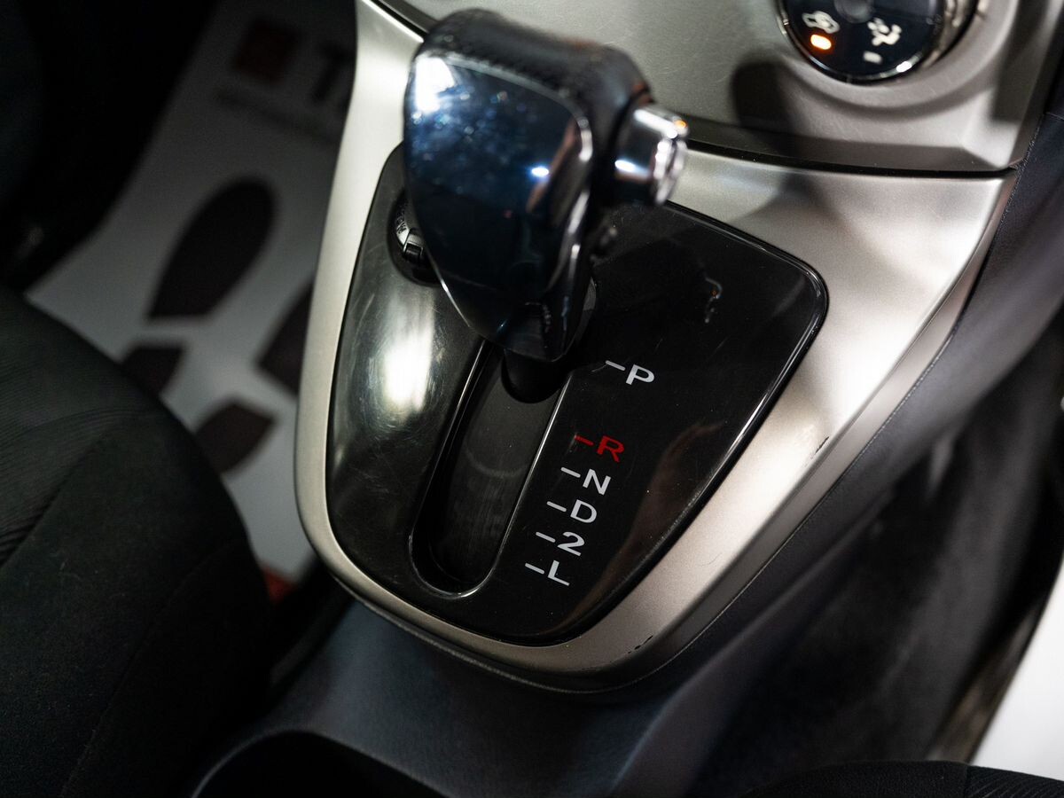 Toyota Rush 2009 - фото автомобиля