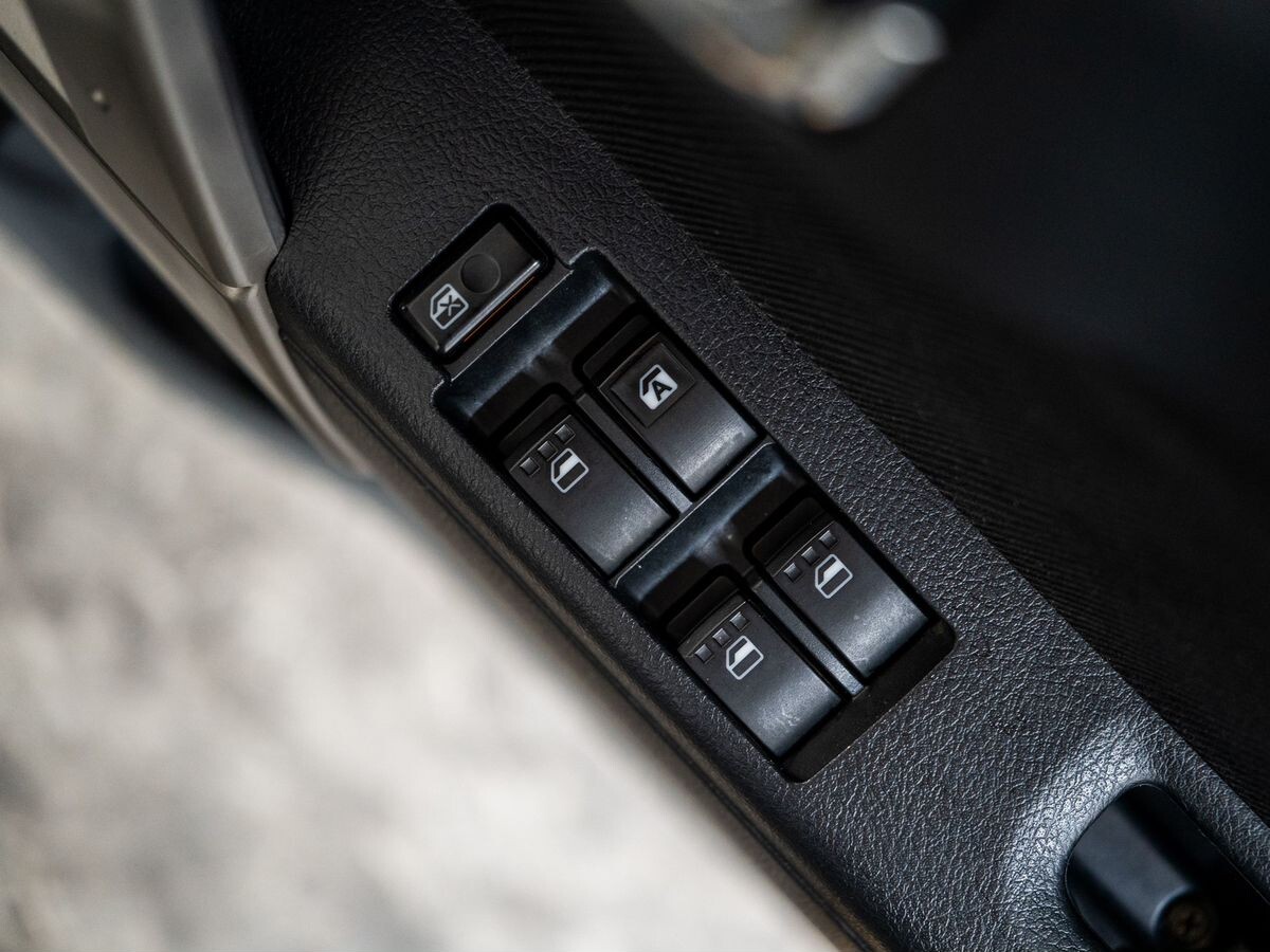 Toyota Rush 2009 - фото автомобиля
