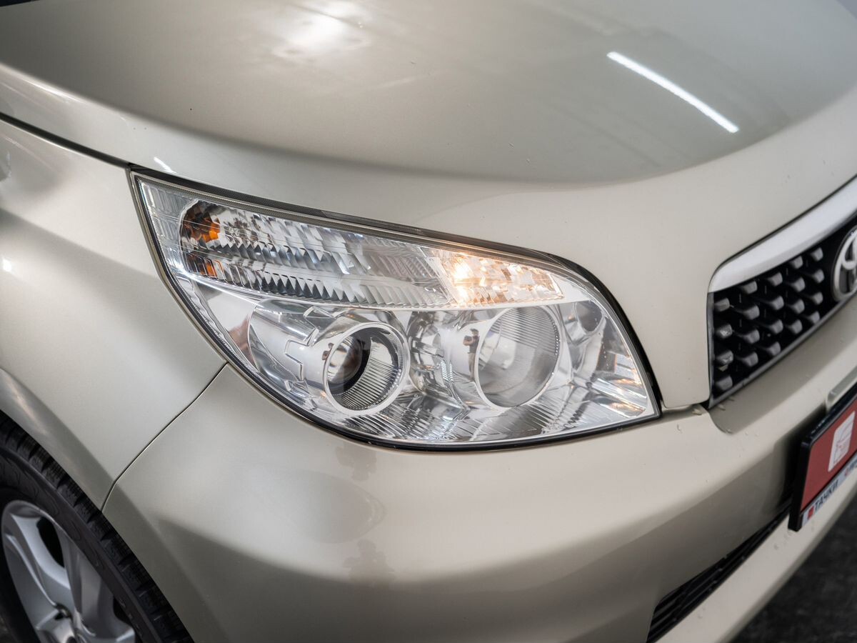 Toyota Rush 2009 - фото автомобиля