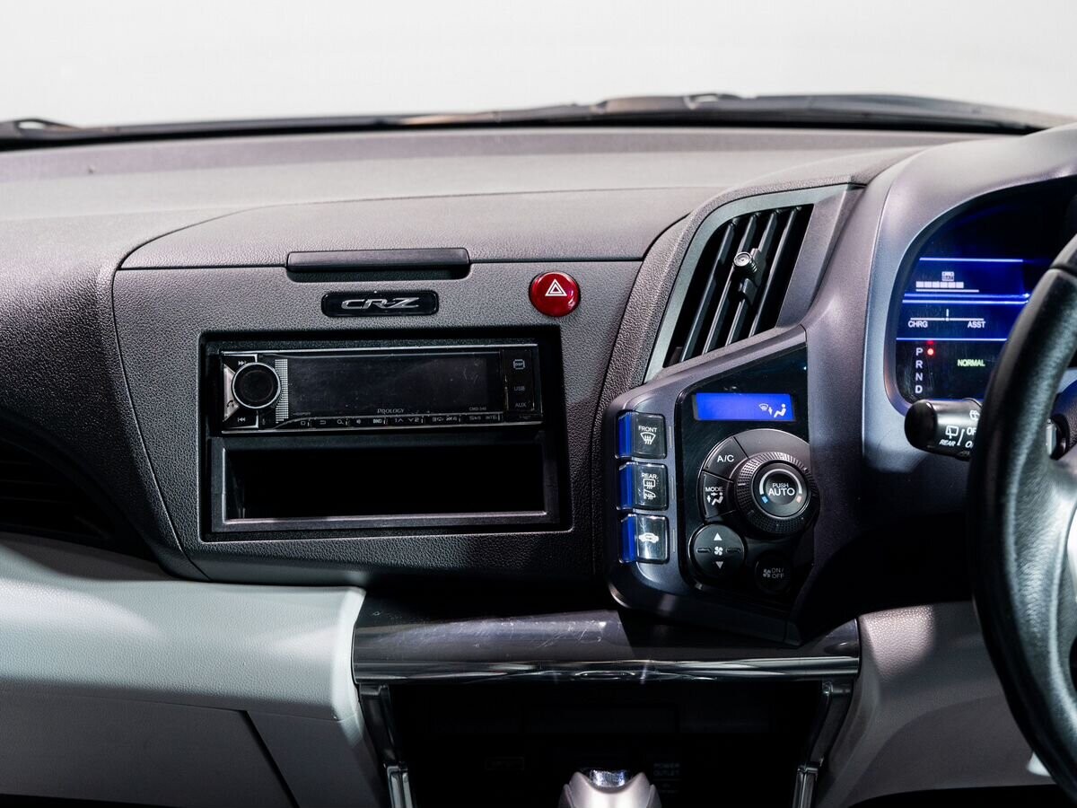 Honda CR-Z 2010 - фото автомобиля