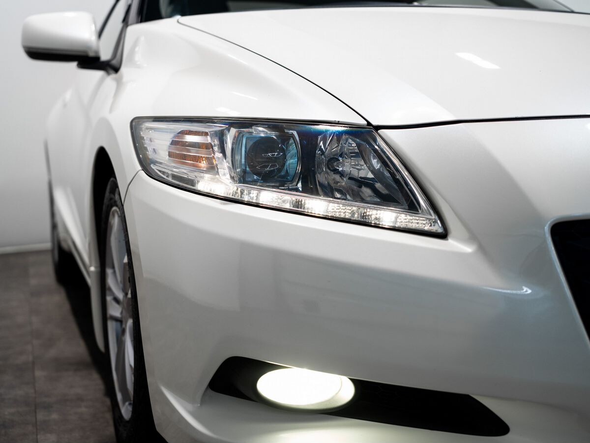 Honda CR-Z 2010 - фото автомобиля