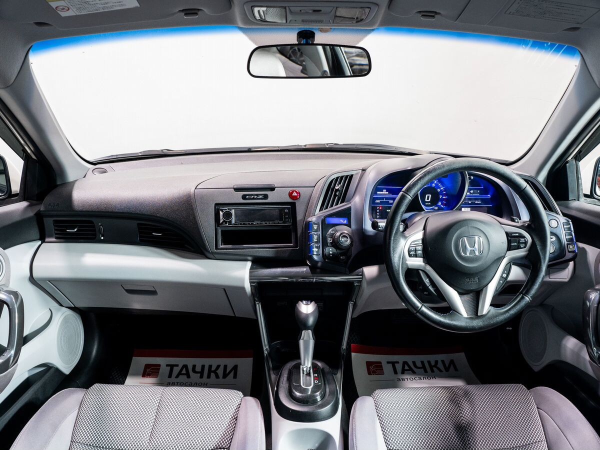 Honda CR-Z 2010 - фото автомобиля