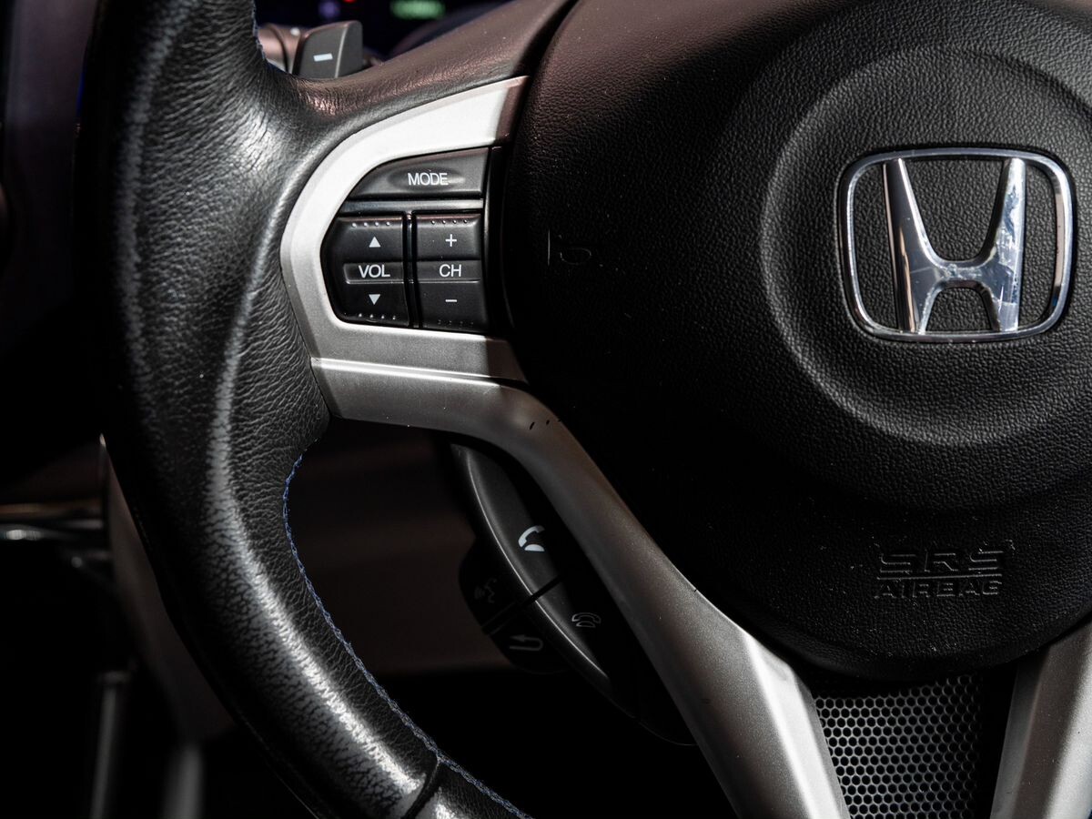 Honda CR-Z 2010 - фото автомобиля