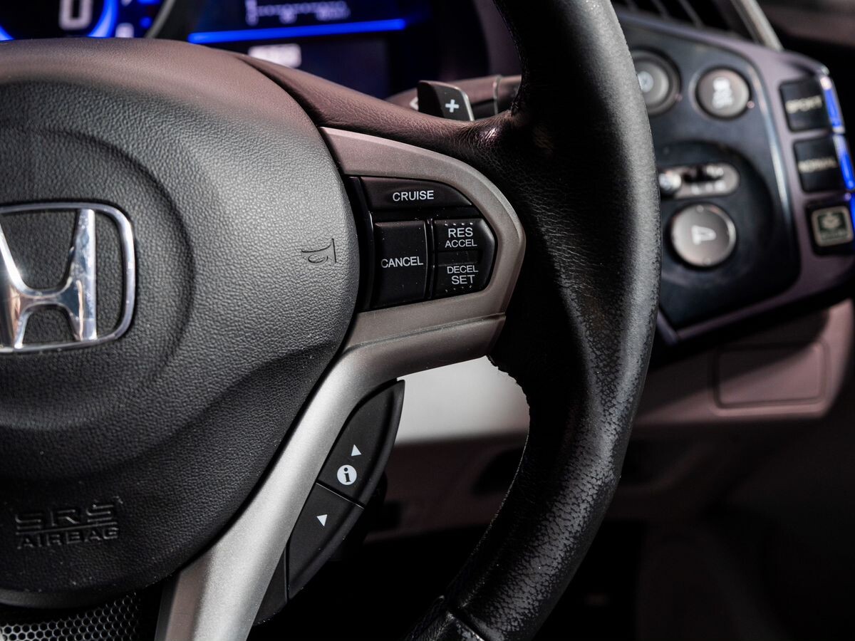 Honda CR-Z 2010 - фото автомобиля