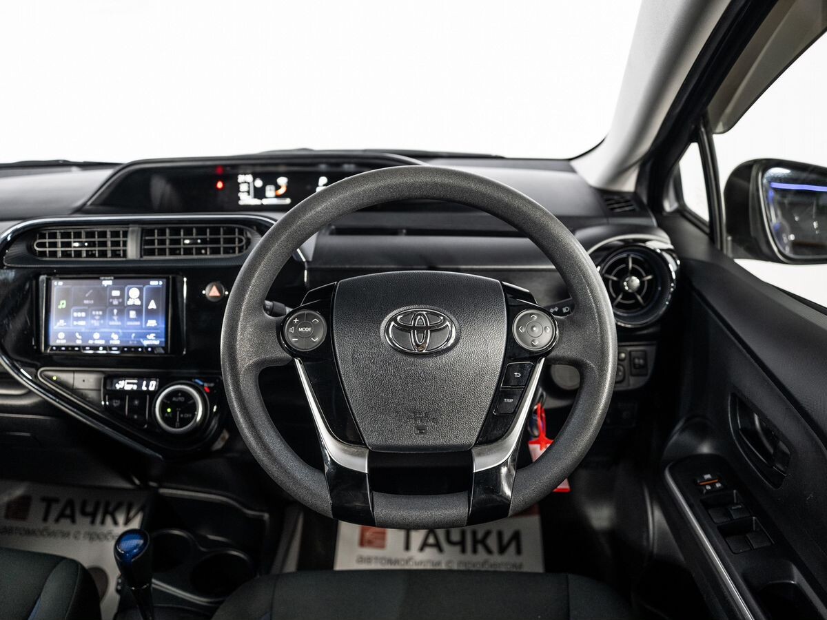 Toyota Aqua 2019 - фото автомобиля