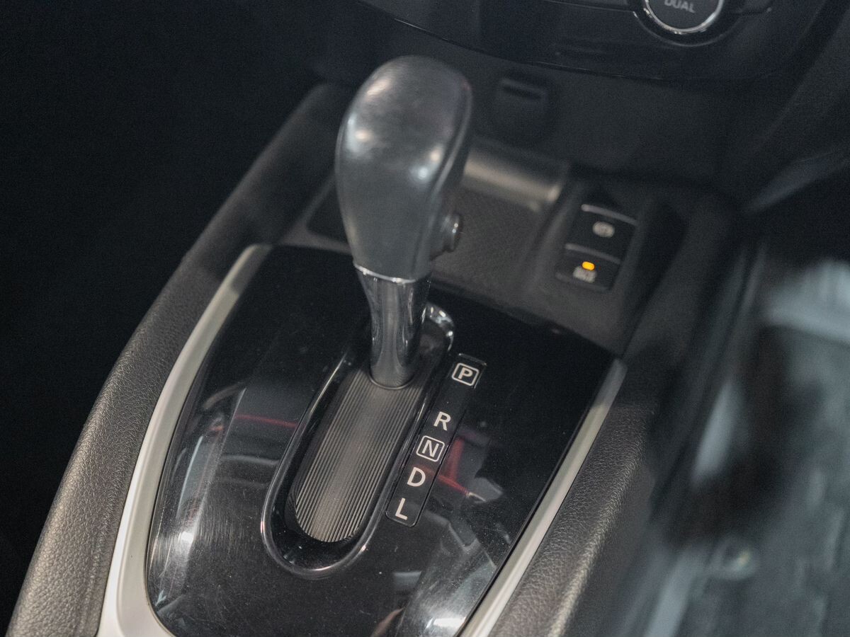 Nissan X-Trail 2019 - фото автомобиля