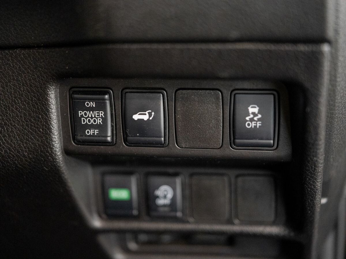 Nissan X-Trail 2019 - фото автомобиля