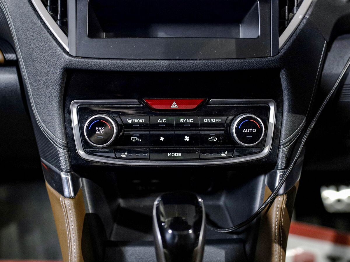 Subaru Forester 2019 - фото автомобиля