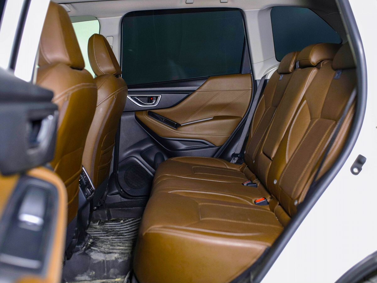 Subaru Forester 2019 - фото автомобиля
