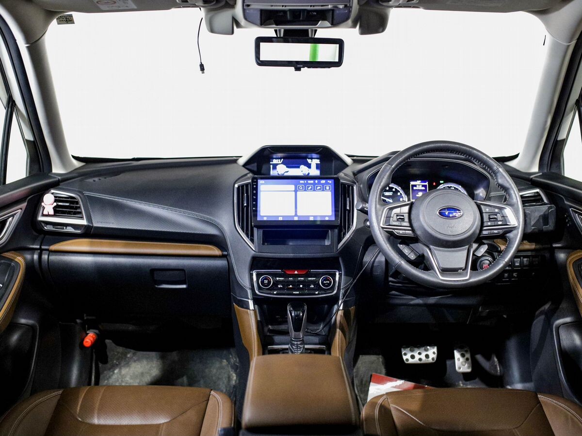 Subaru Forester 2019 - фото автомобиля